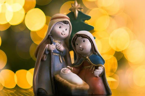 Krippenfigruen, Darstellung der Heilgen Familie